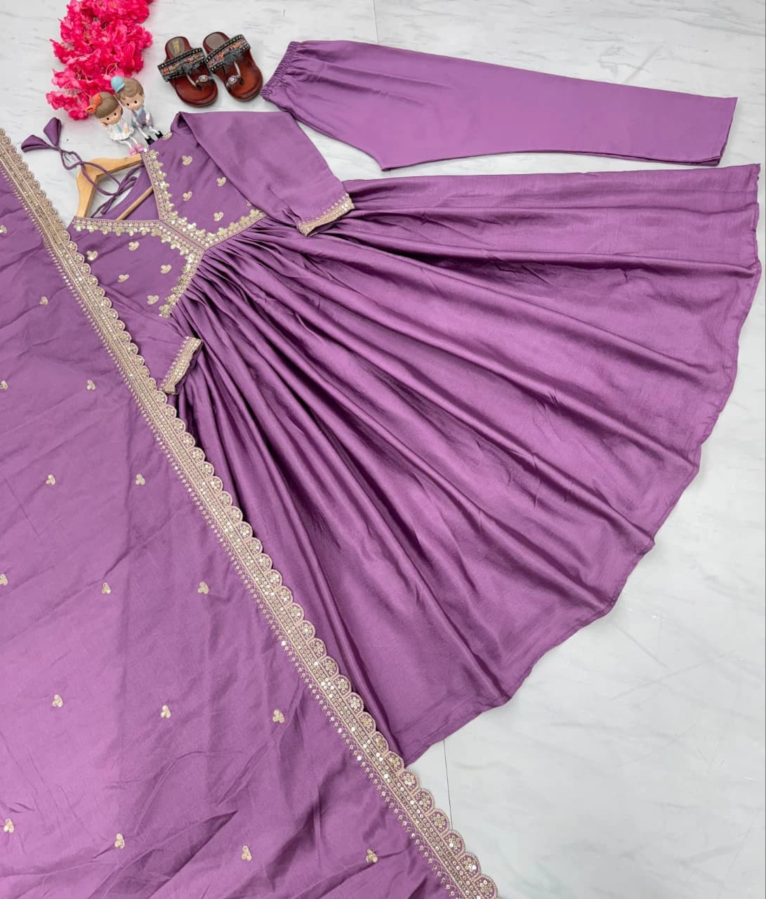 Chinon Silk Alia Cut Gown Set 6