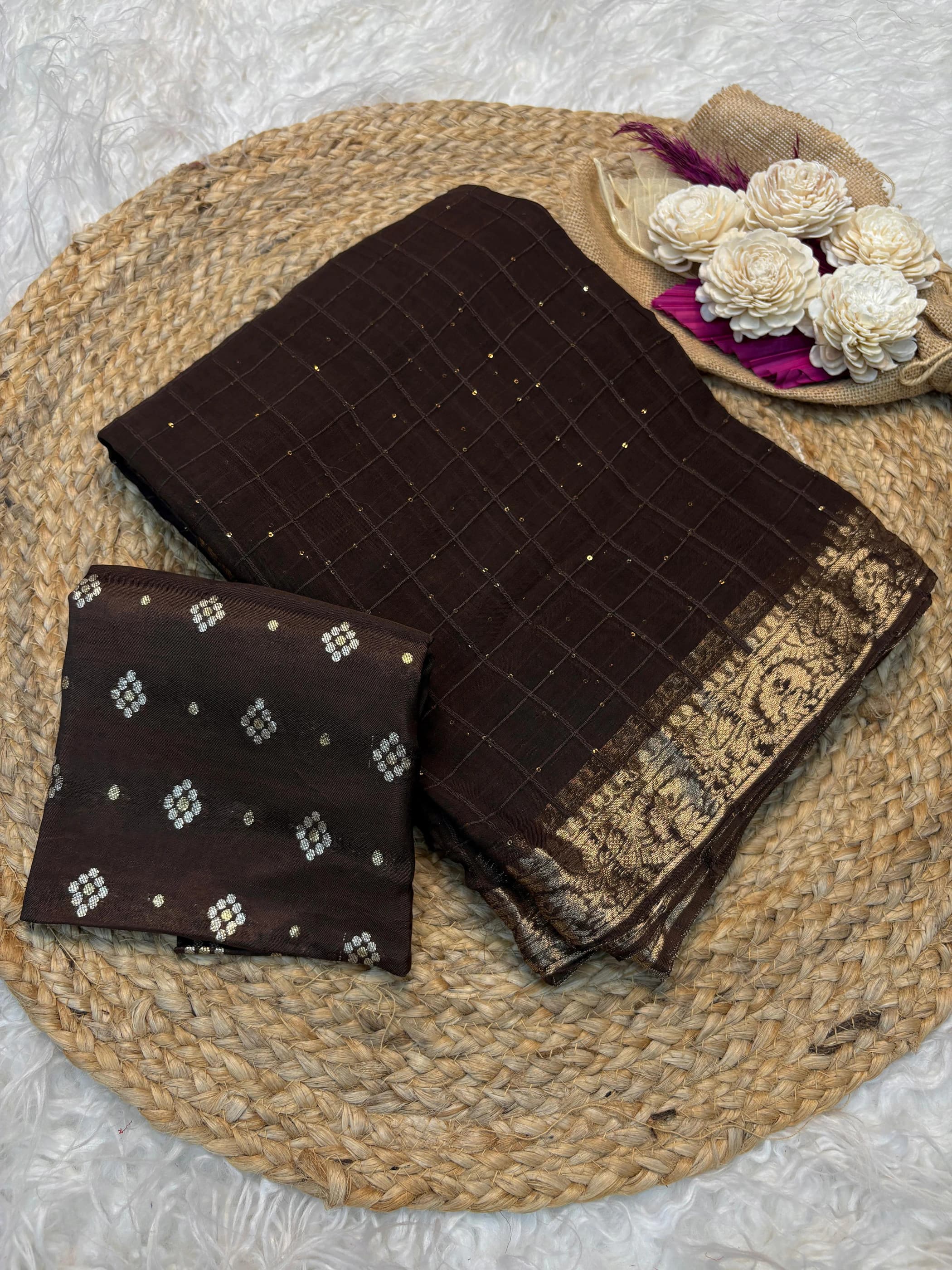 Pure viscose georgette with jacquard border with weaving chex with sequence with pure viscose blouse 4