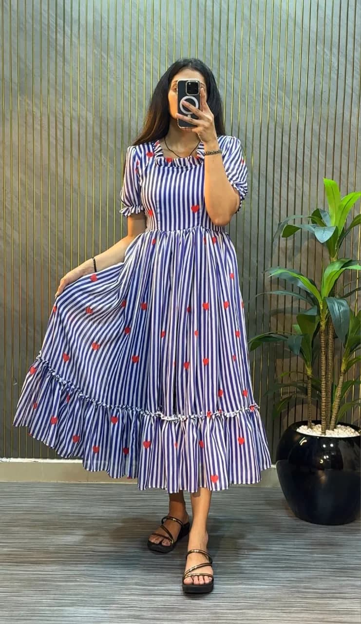 💕💕Premium Mul Chanderi Heart Printed Maxi Gown💕💕