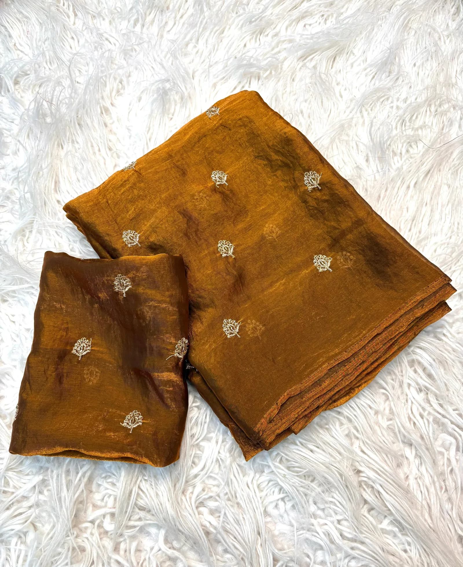 🌸🌸Two Tone Space Silk Sarees With Leaf Hand Work Embriodery Designs🌸🌸