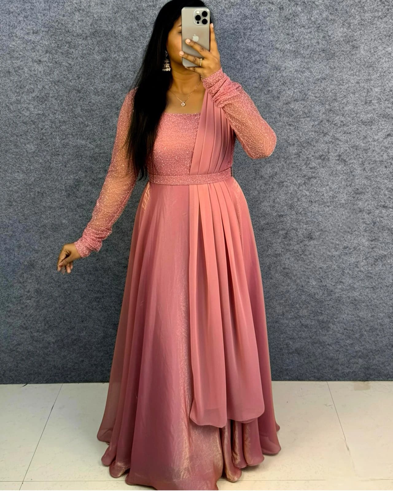 ❣️❣️Exclusive party wear 3 in 1 style gown outfit❣️❣️
