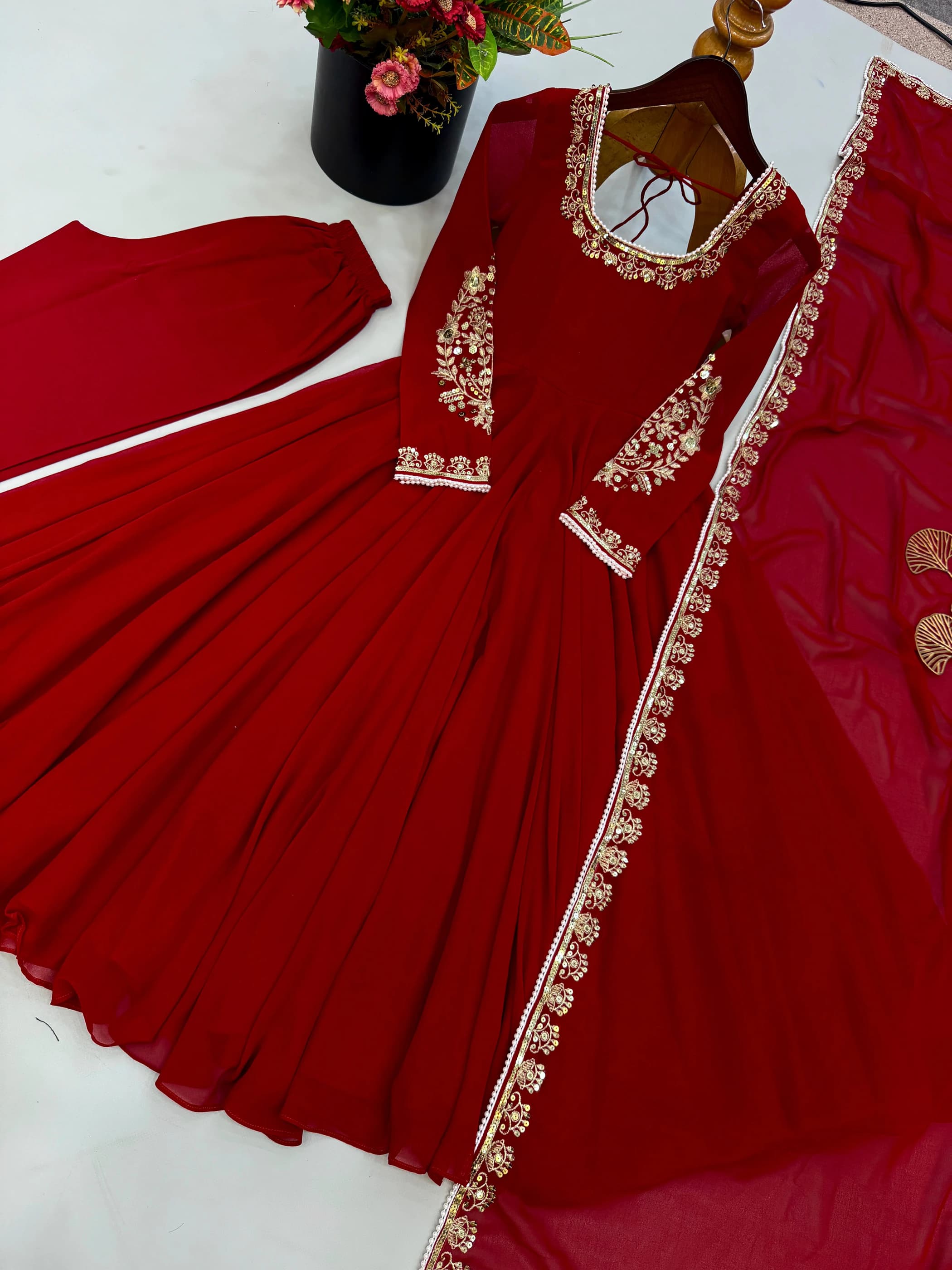 Fox Georgette Embroidered Gown Set 7