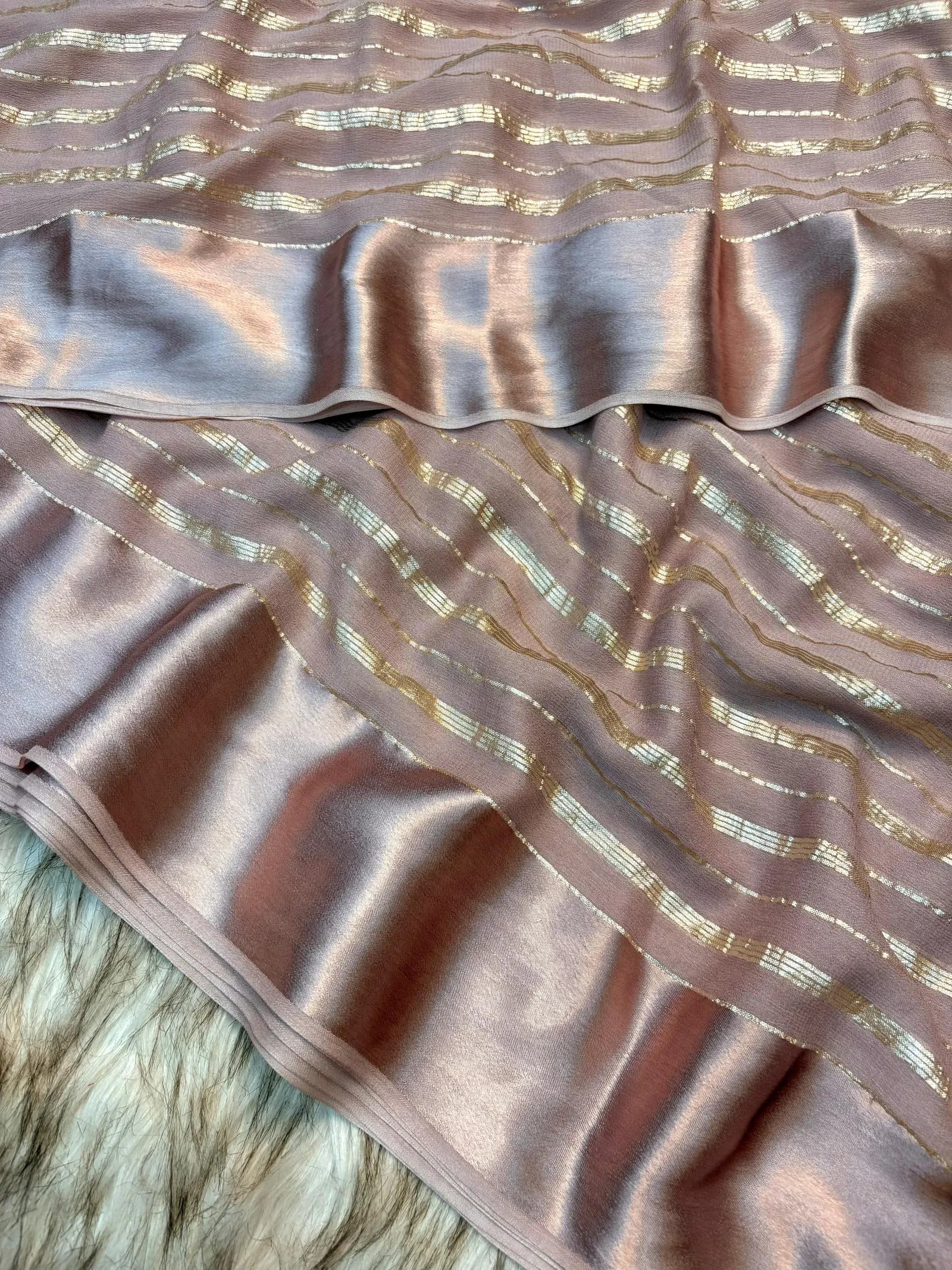Premium viscose Saree With Stripe Pattern With Blouse Piece 2