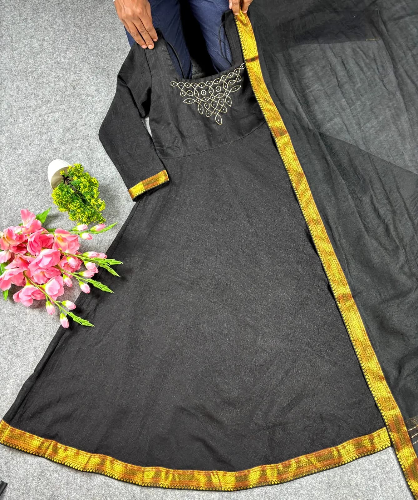 🖤🖤Kadhalar dhinam roja outfit recreation black hand work Gown with duppata🖤🖤 5